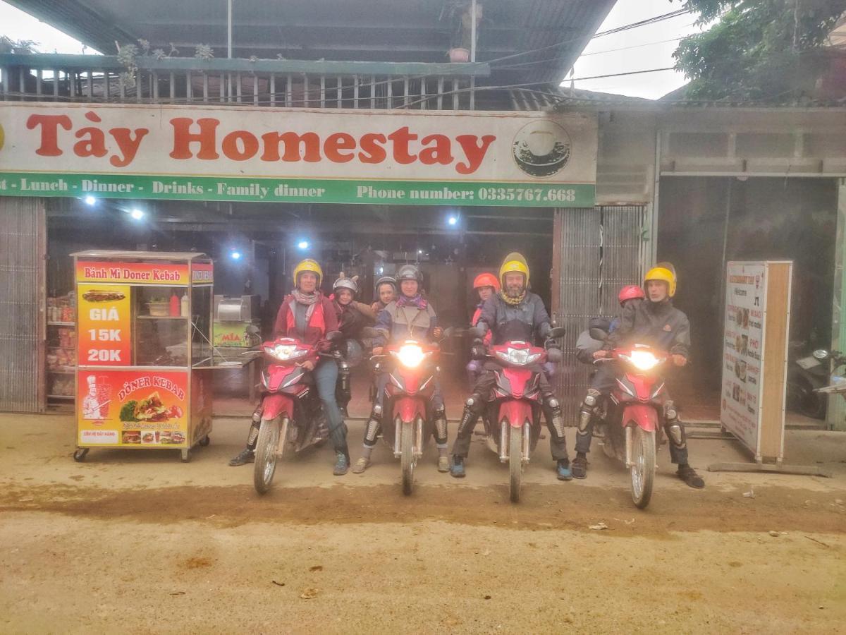 Du Gia - Tay Homestay Làng Cac Стая снимка
