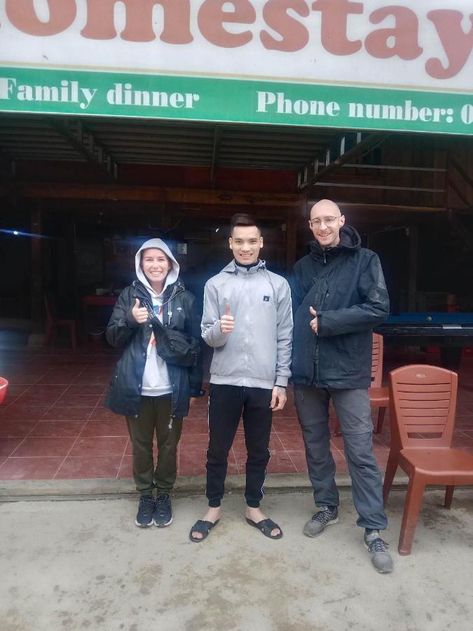 Du Gia - Tay Homestay Làng Cac Стая снимка